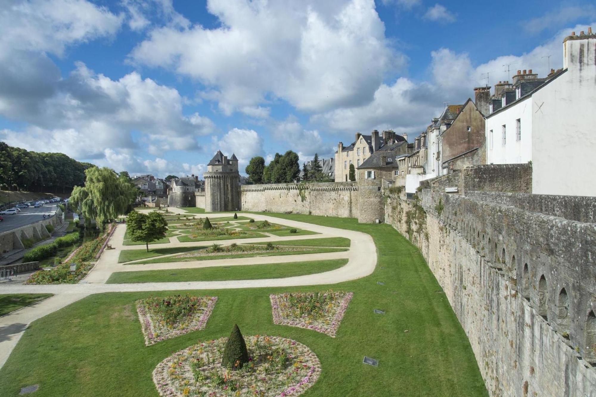 Appartement Neuf Rdc Avec Terrasse A Vannes Centre Eksteriør billede